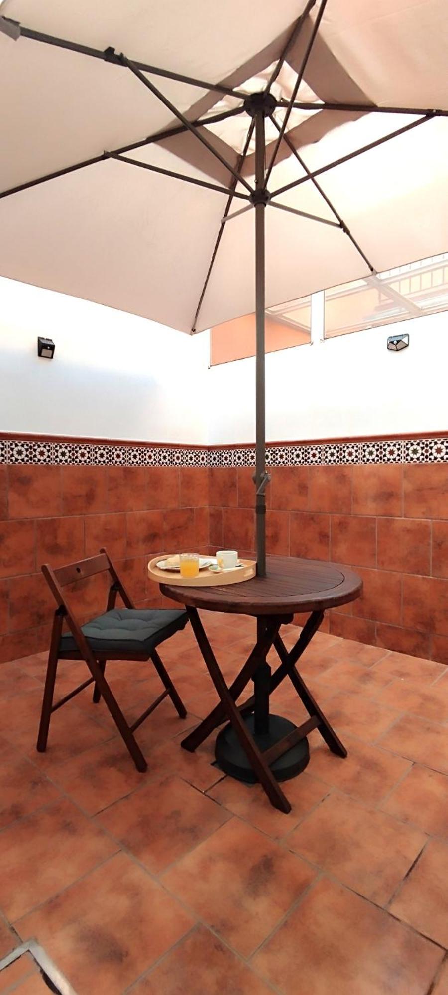 Villa Gloria Fuertes à Séville Extérieur photo